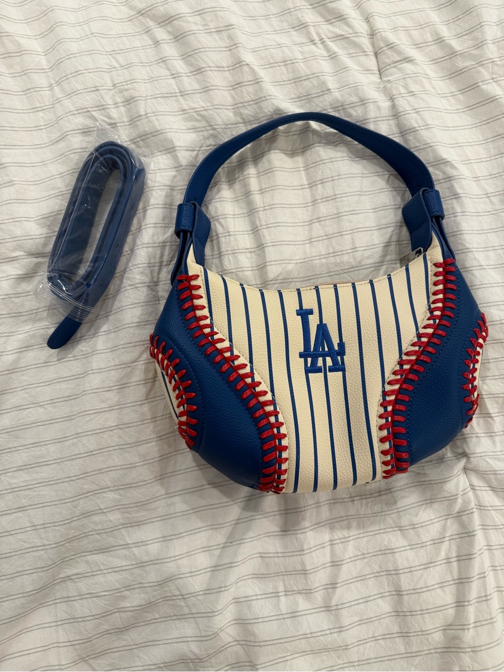 Los Angeles Dodgers Baseball Stitch Shoulder Bag - Blue & Cream